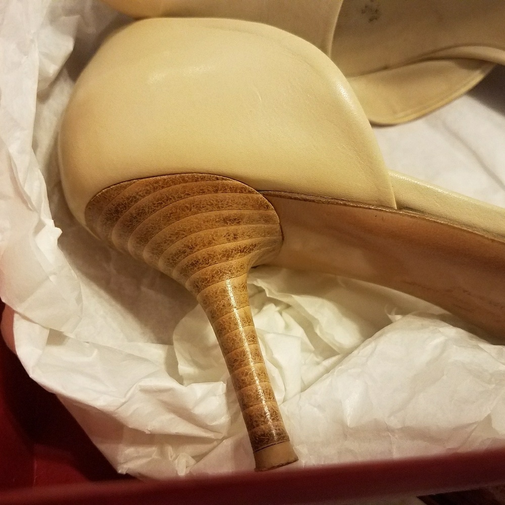 Ferragamo sexy pumps