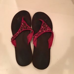 American eagle flip flops