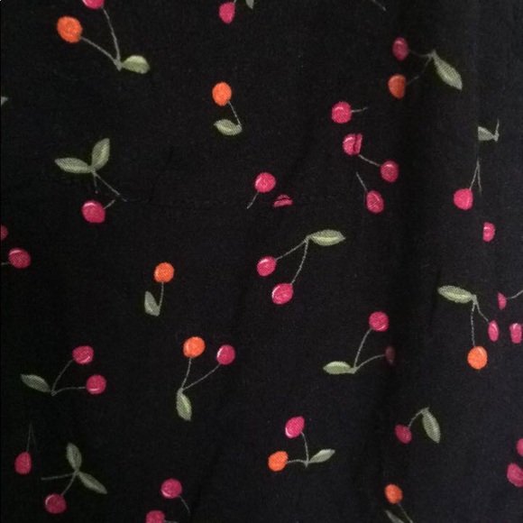Cherry print tie top - Picture 2 of 2