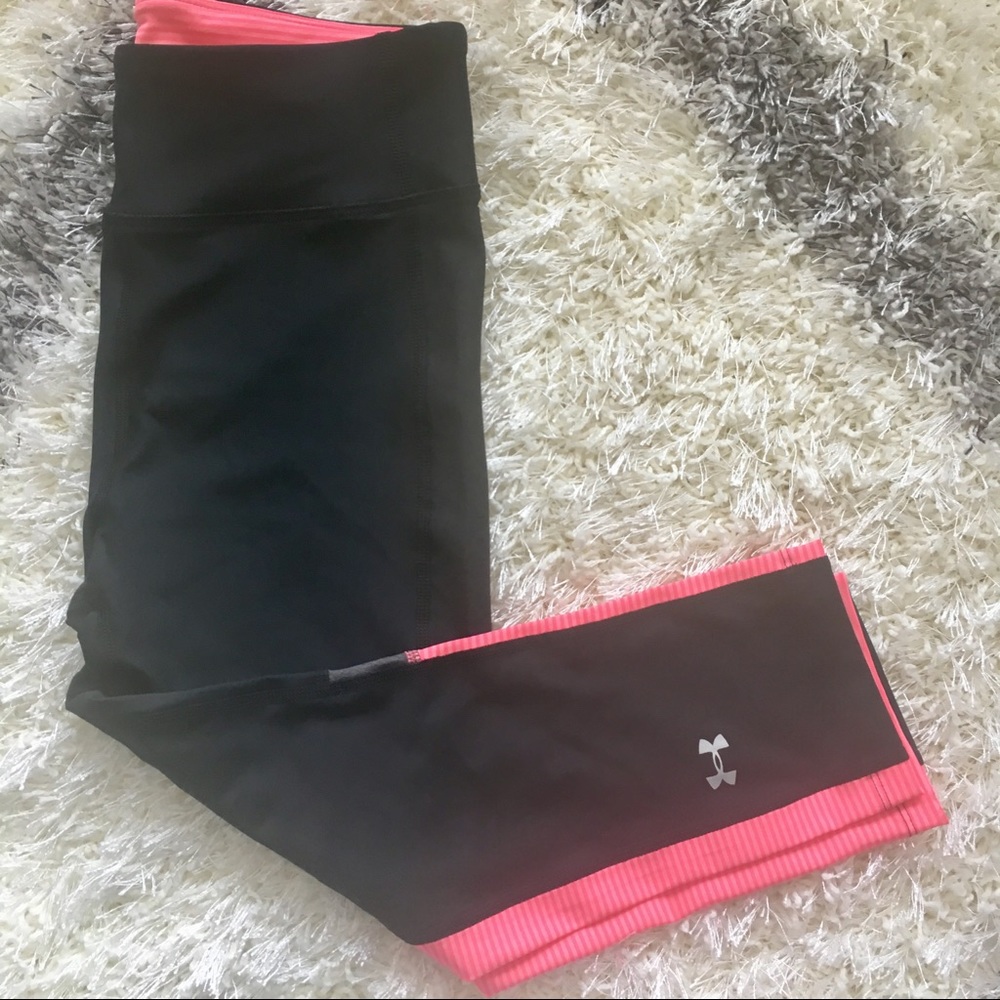 NWOT Under Armour Heatgear Capri Leggings Small