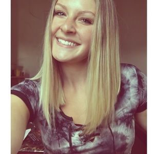 Meet your Posher, Amanda