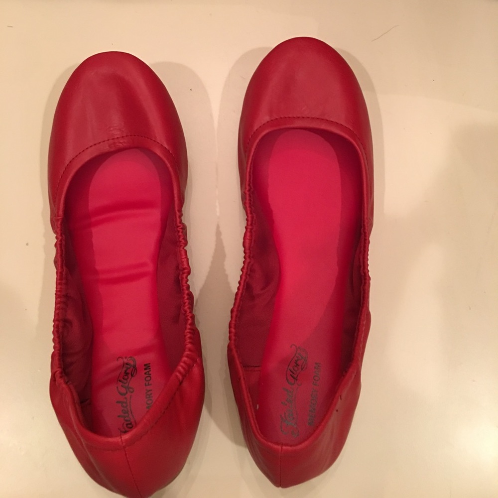 Red foldable flats. NWOT