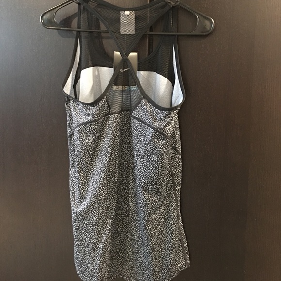 Nike Dri-Fit Tank - Picture 4 of 4