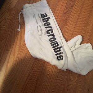 Abercrombie Cropped Sweatpants