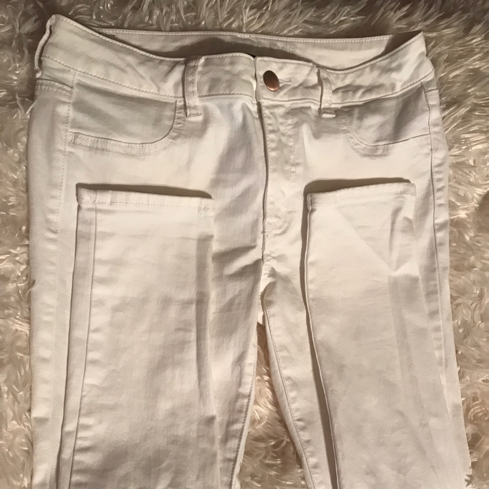 American Eagle White jeans
