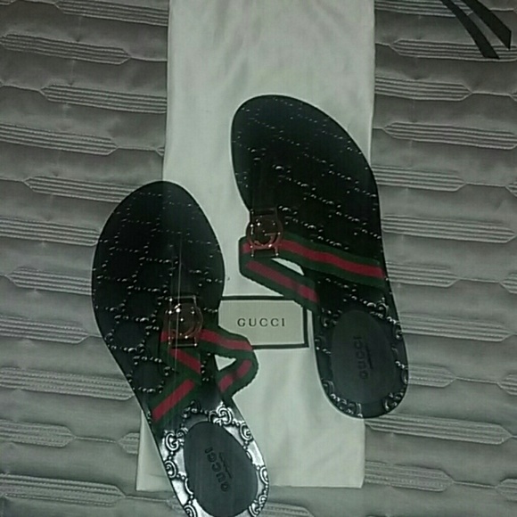 Gucci web strap thong sandal (black) - Picture 6 of 6