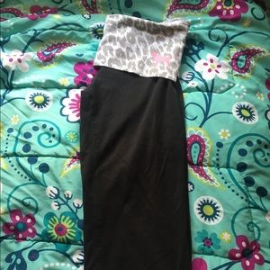 🔴 SALE!!! 🔴 VS Capri Yoga Pants