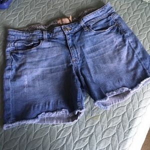 MOVINGSALE💓 Paige Premium Summer Jean Shorts