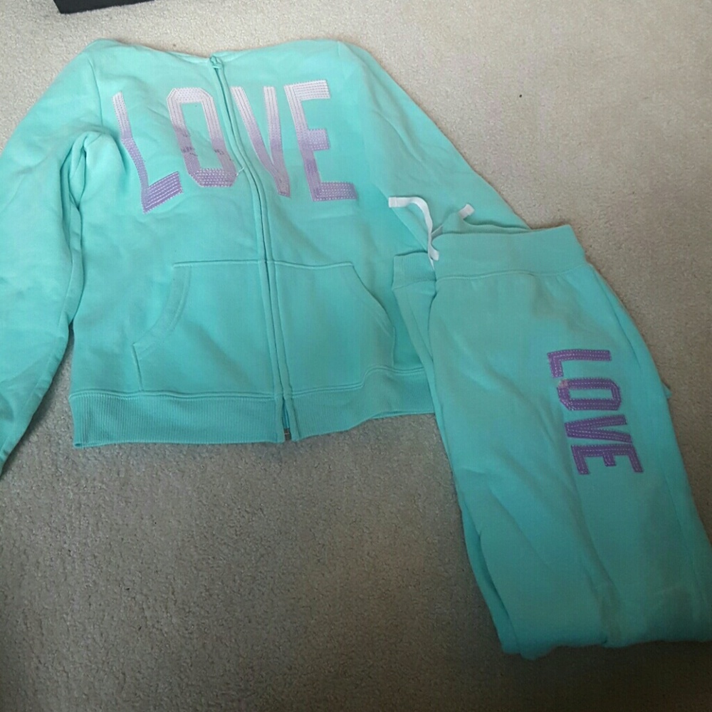 Warm up suit