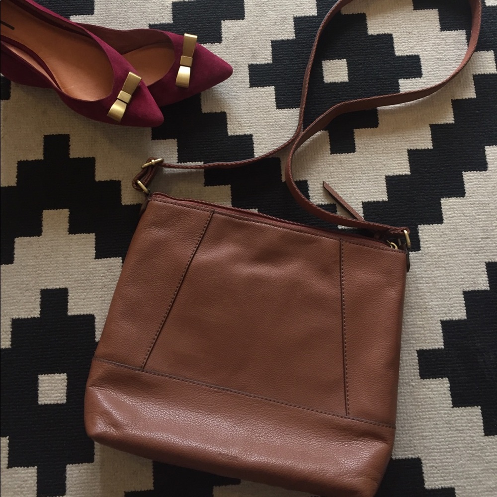 NWOT Fossil Cross Body