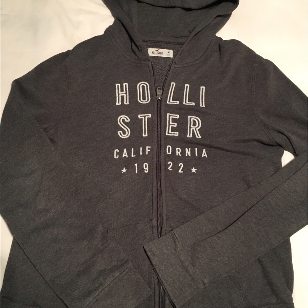 Hollister zip front hoodie size medium