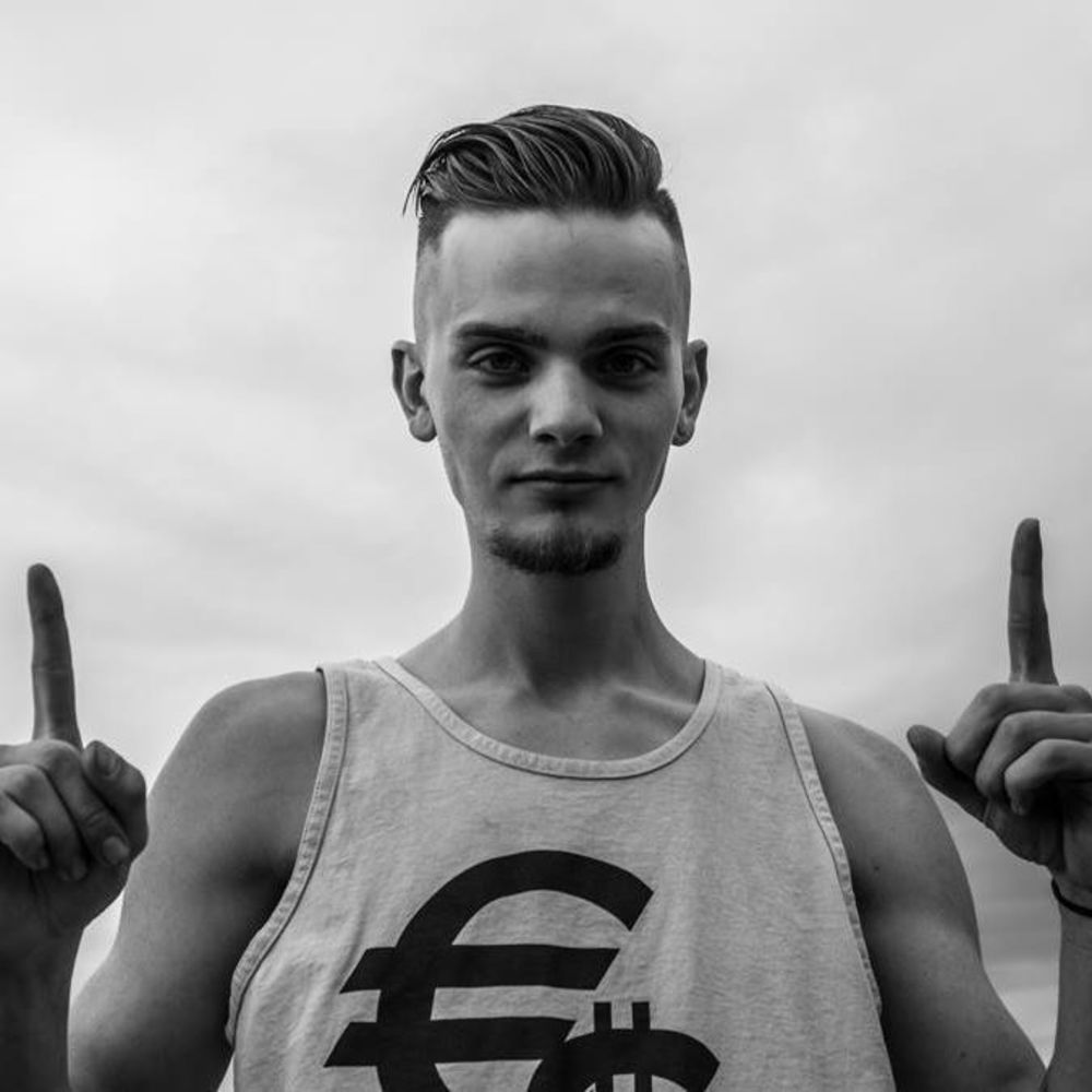 Meet your Posher, Connor