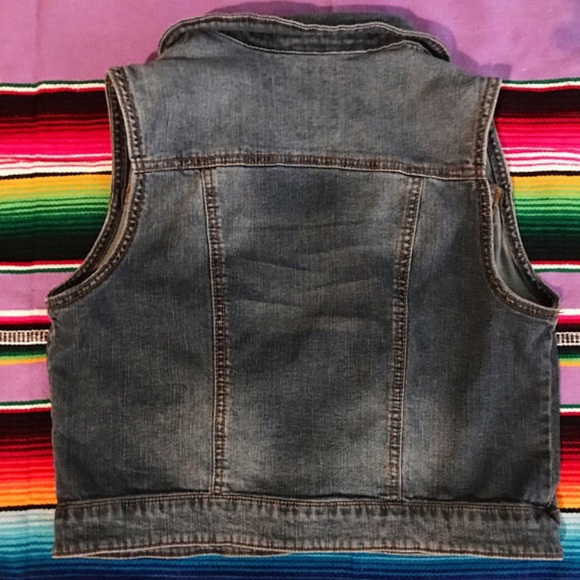 🤝 OFFERS Welcome! 🤝 Mossimo Blue Jean Vest - Picture 2 of 2