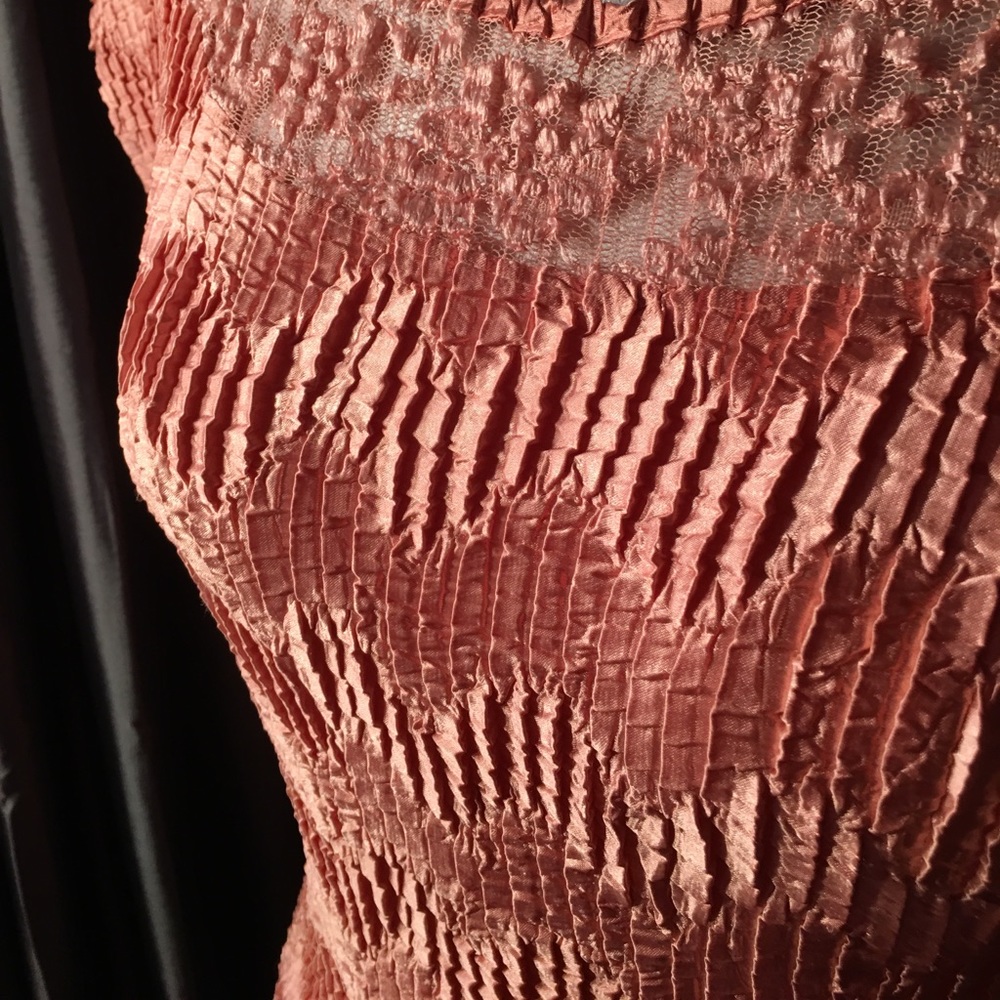 Peach top. - Picture 3 of 3
