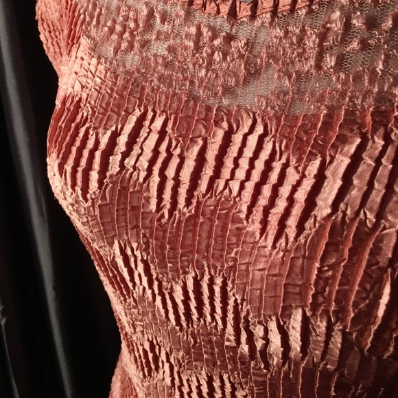 Peach top. - Picture 3 of 3