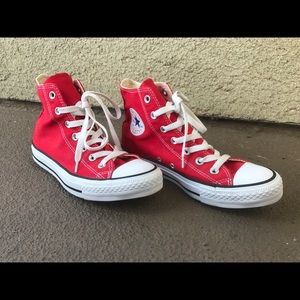 Red High Hi Top Converse Chuck Taylor All-Star