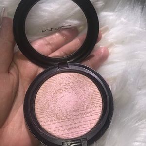 Mac Extra dimension highlight