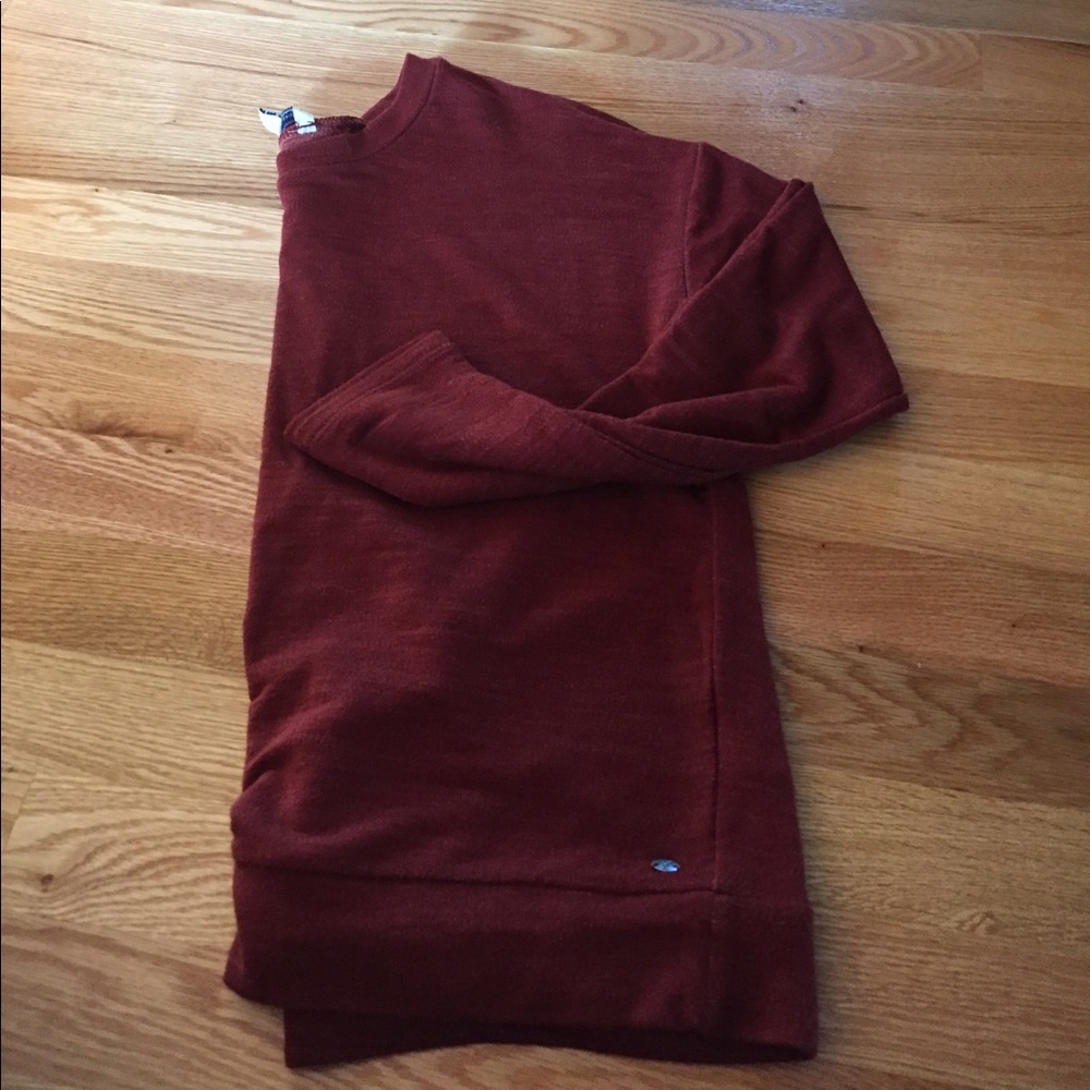 American Eagle Keyhole back lightweight sweater