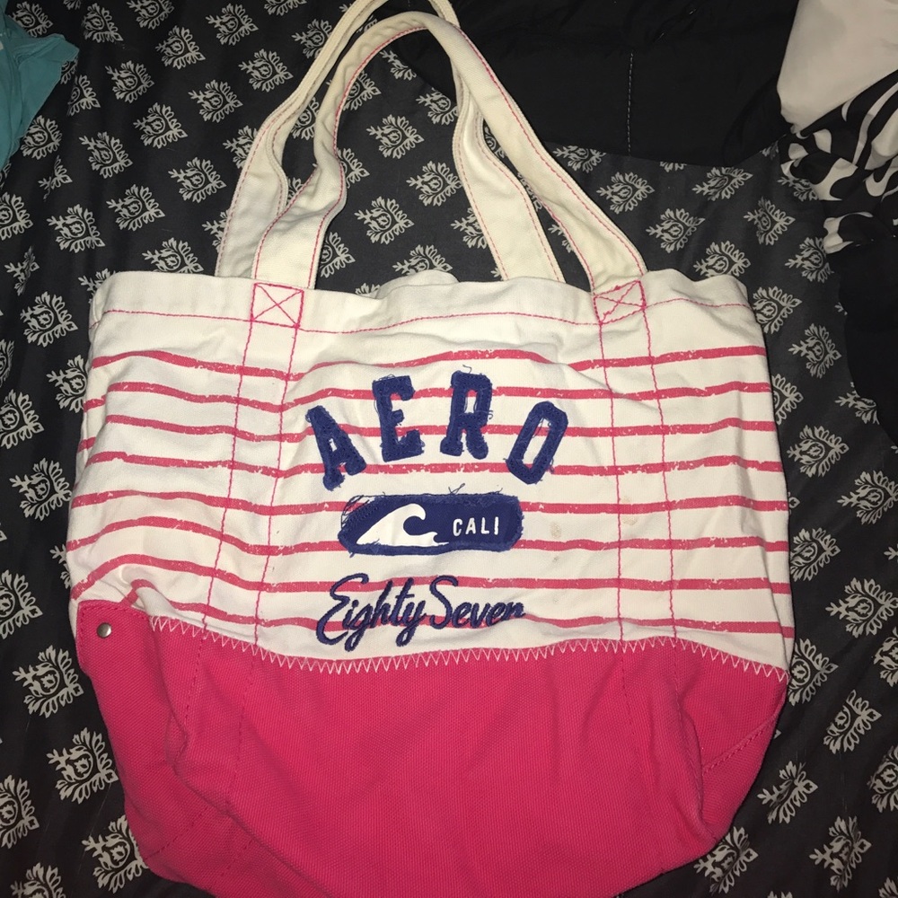 Super cute Aeropostale shoulder bag