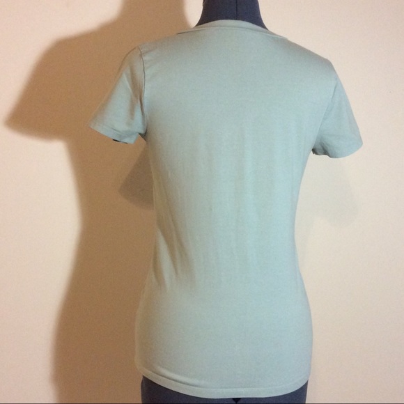 GAP V-Neck T-Shirt - Picture 2 of 3