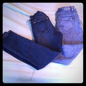 2 pairs of jeans