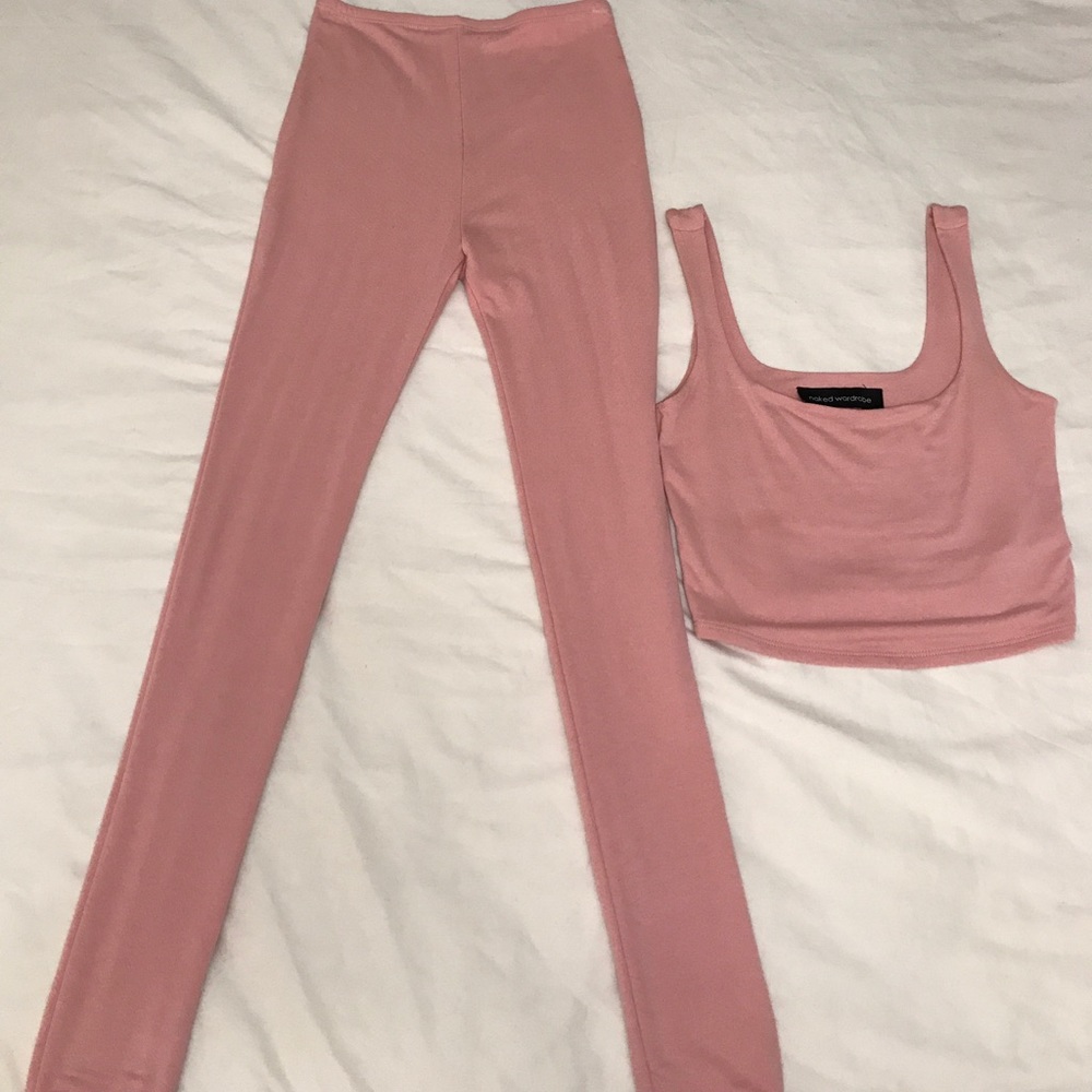 Nakedwardrobe tight set