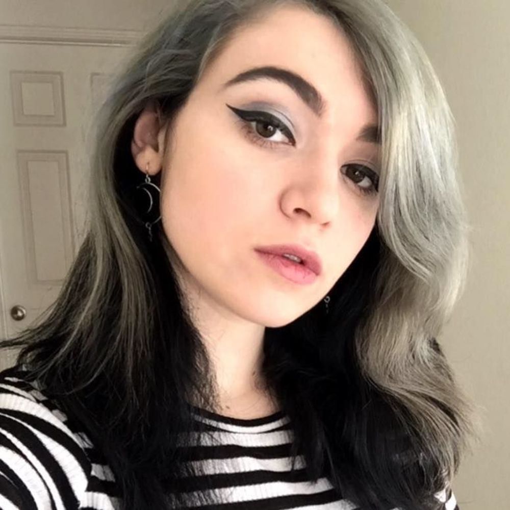 Meet your Posher, Dana