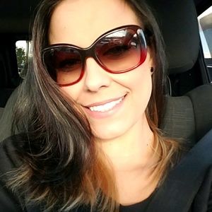 Meet your Posher, Whitney