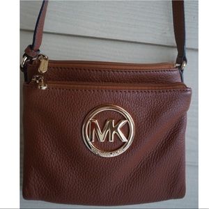Micheal Kors Crossbody Purse