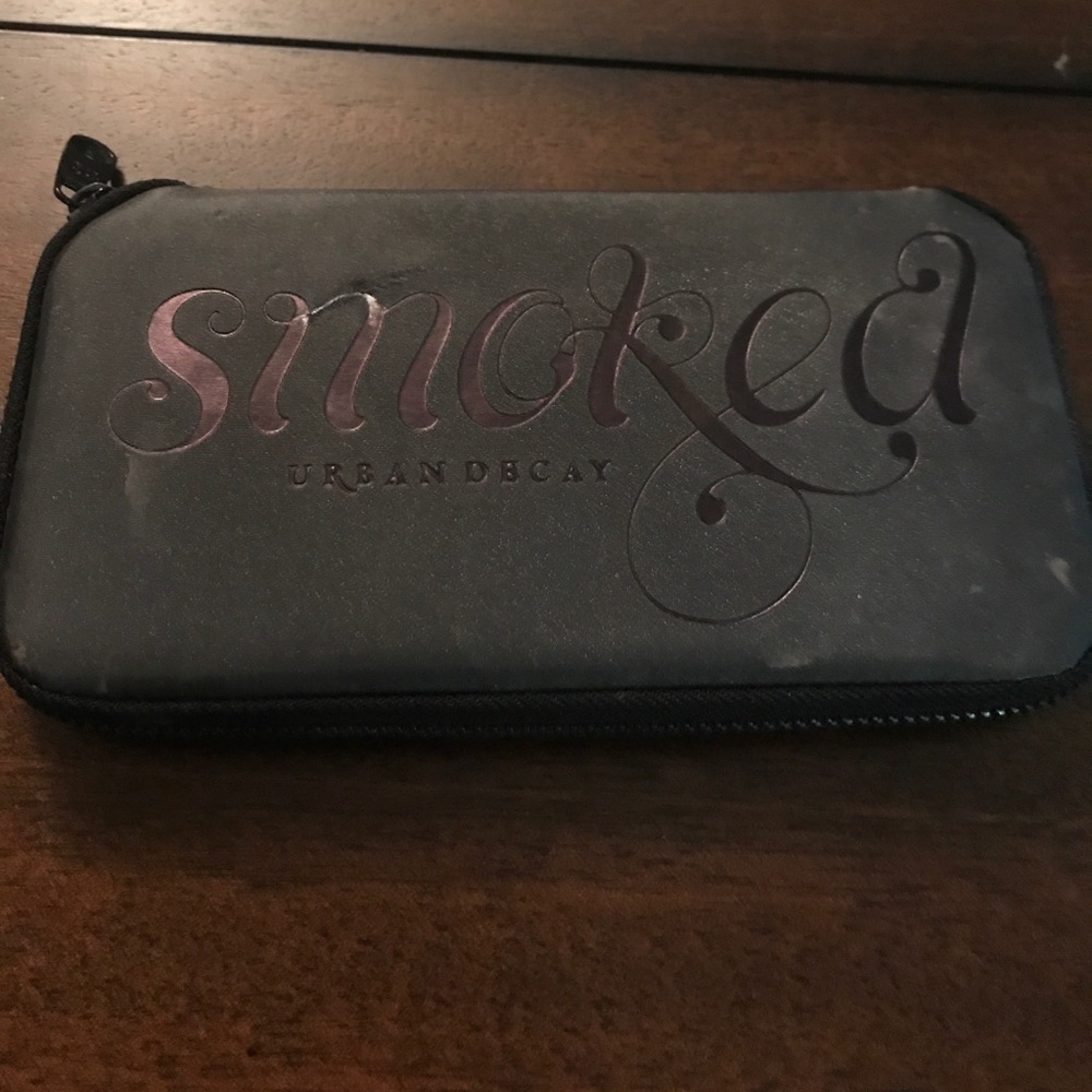 Urban Decay Smoked Palette