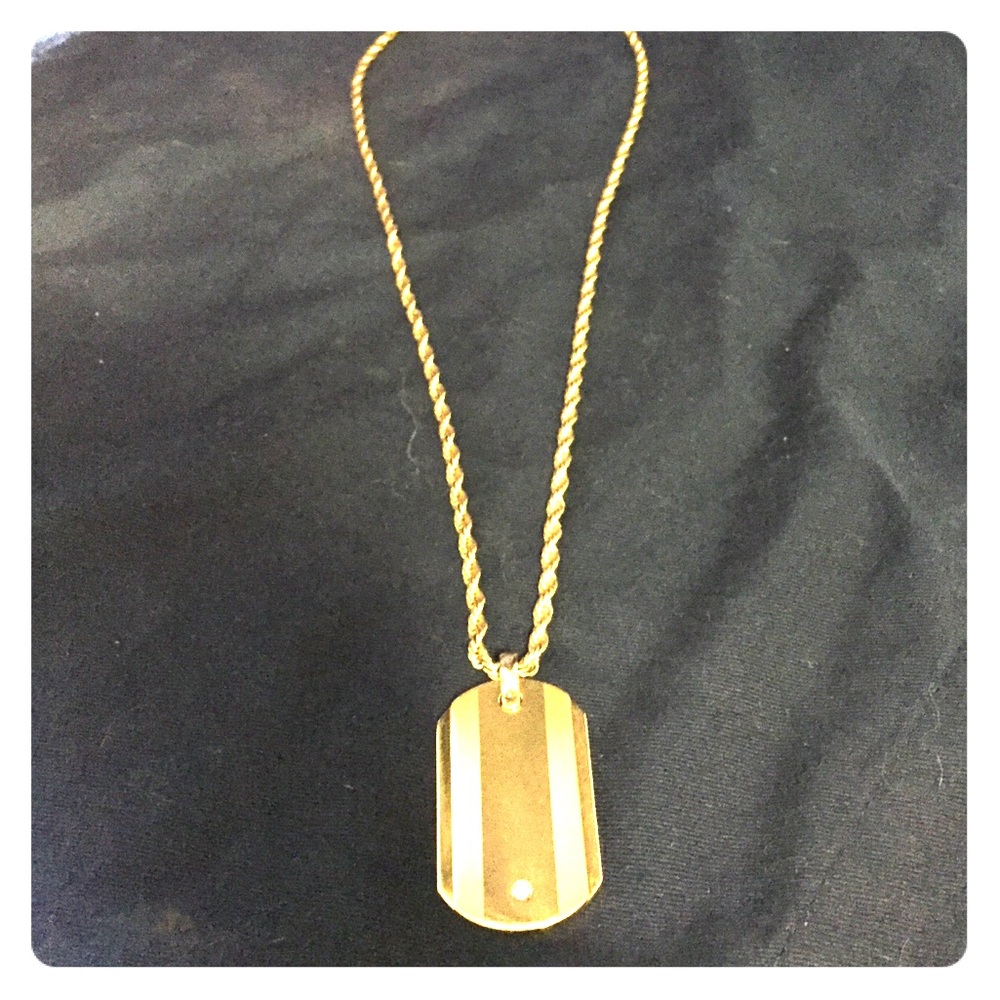 Gold chain with dog tag 🥇🔥