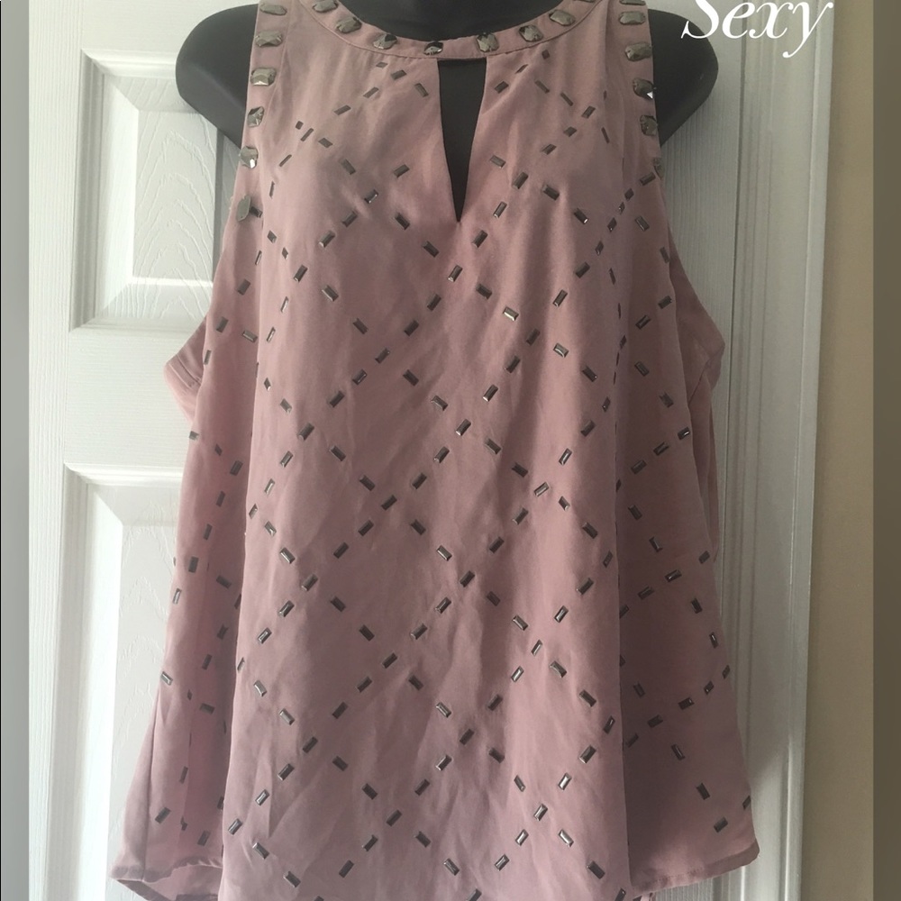 Keyhole Sleeveless Top