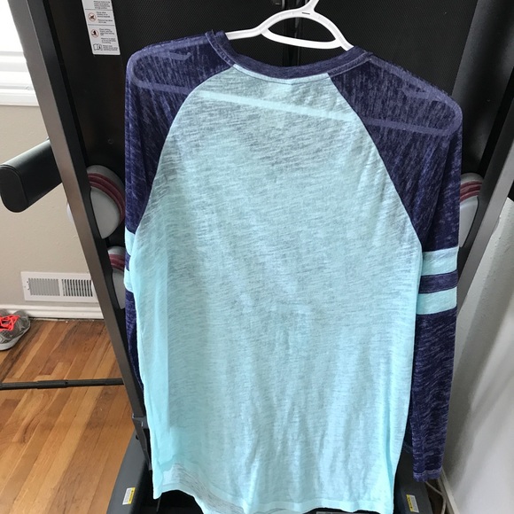 Pink Victoria's Secret shirt - Picture 4 of 4