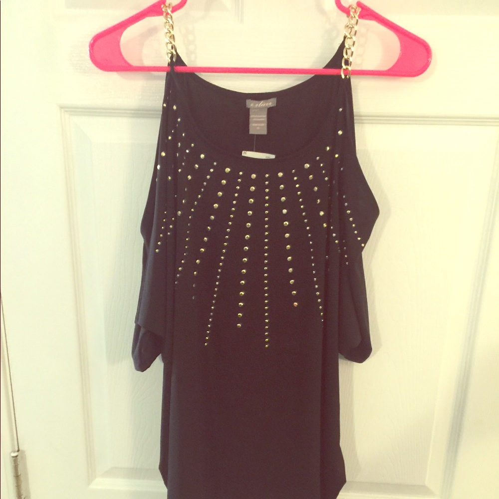 Black cold shoulder shirt
