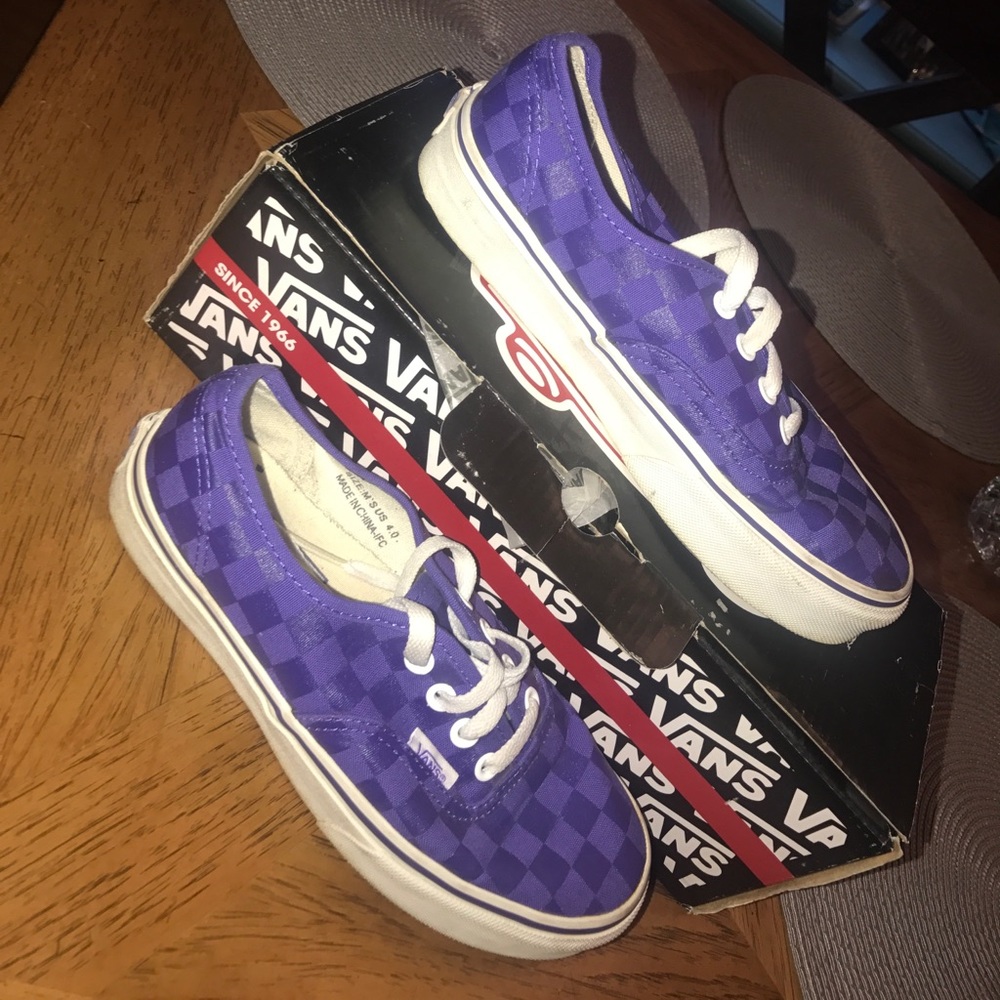 Purple checkered-print VANS