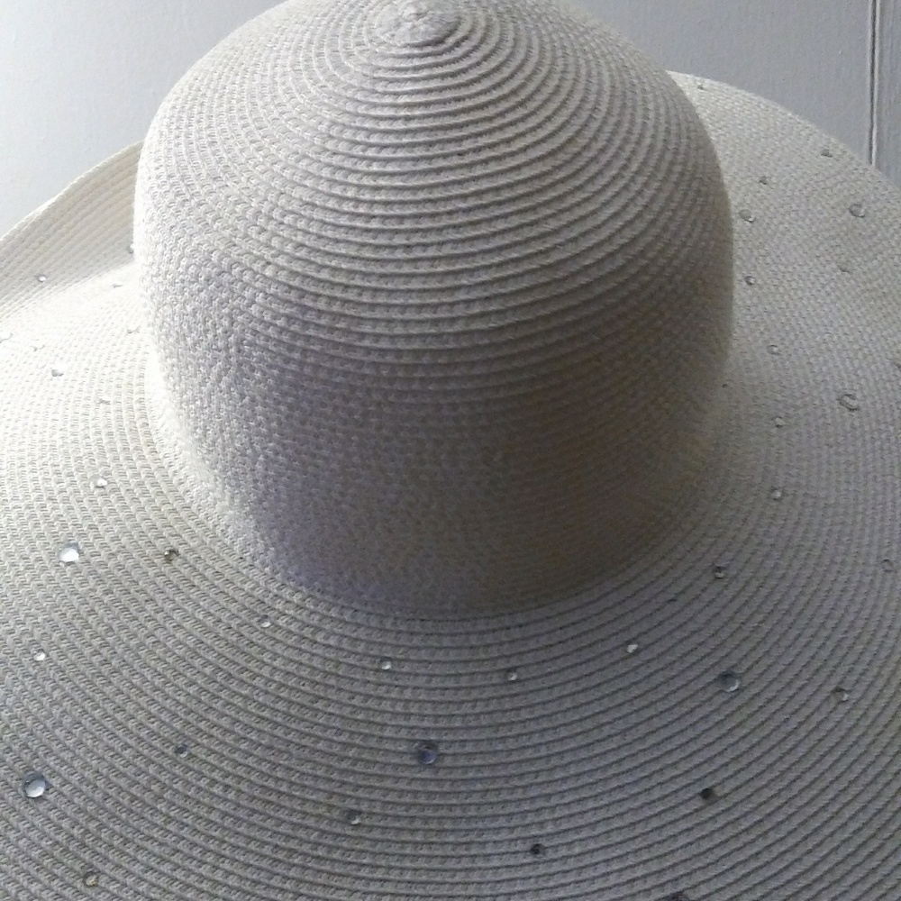 Straw hat