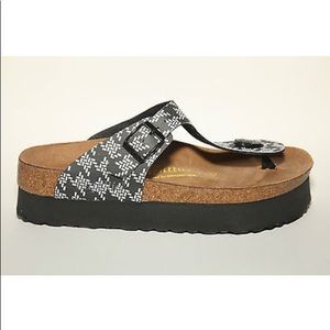 Birkenstock Gizeh Papillio, size 9, regular width