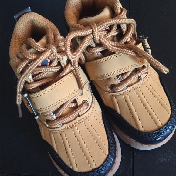 📦sold📦Toddler winter boots - Picture 3 of 8