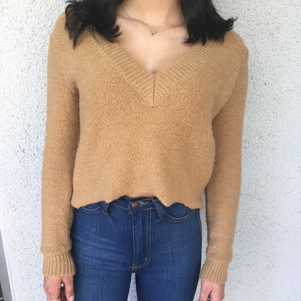 Crop top wool sweater