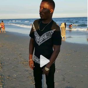 Meet your Posher, Emmanuel