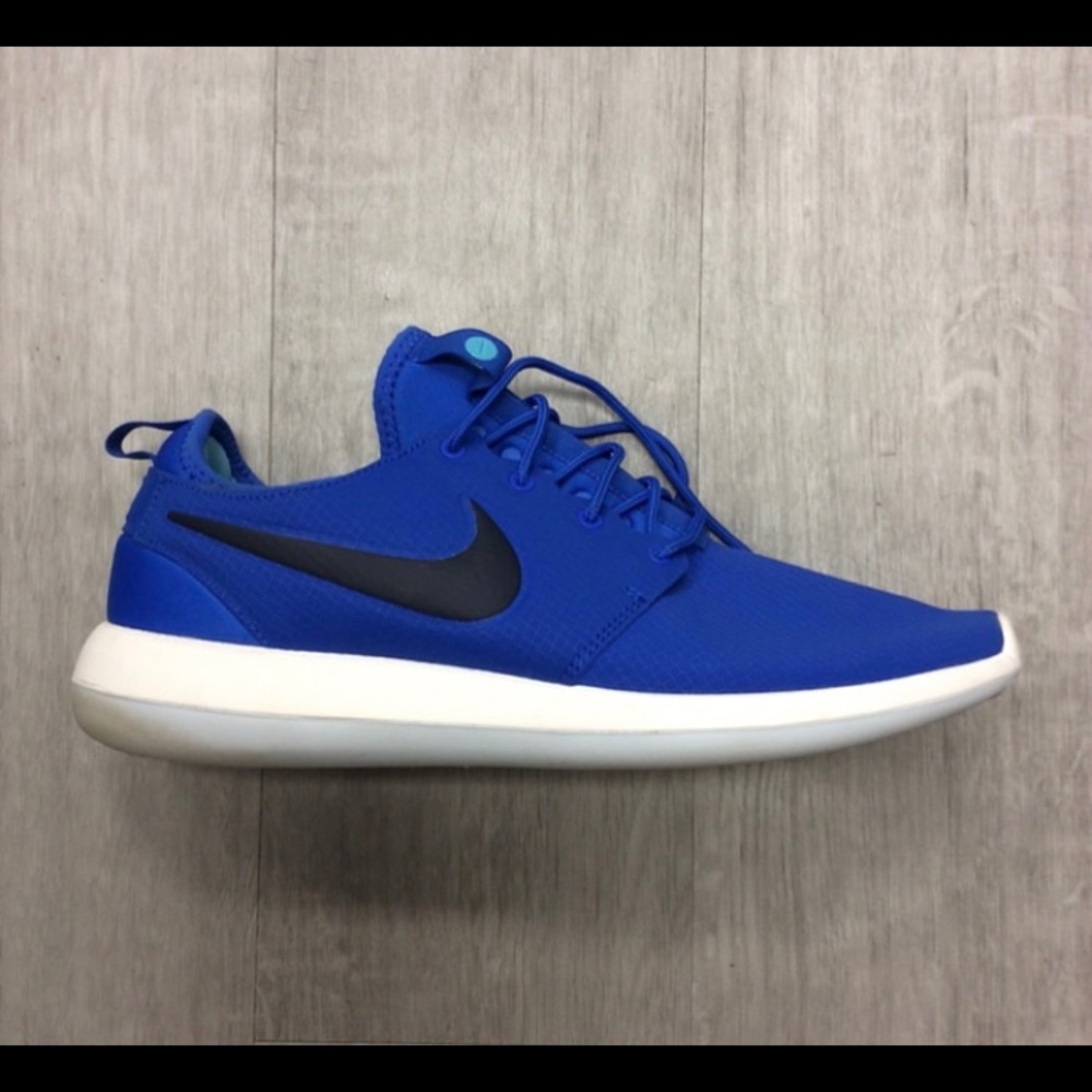 Nike Roshe two 2s