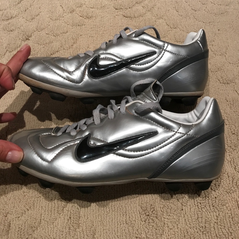 Nike Versatract cleats