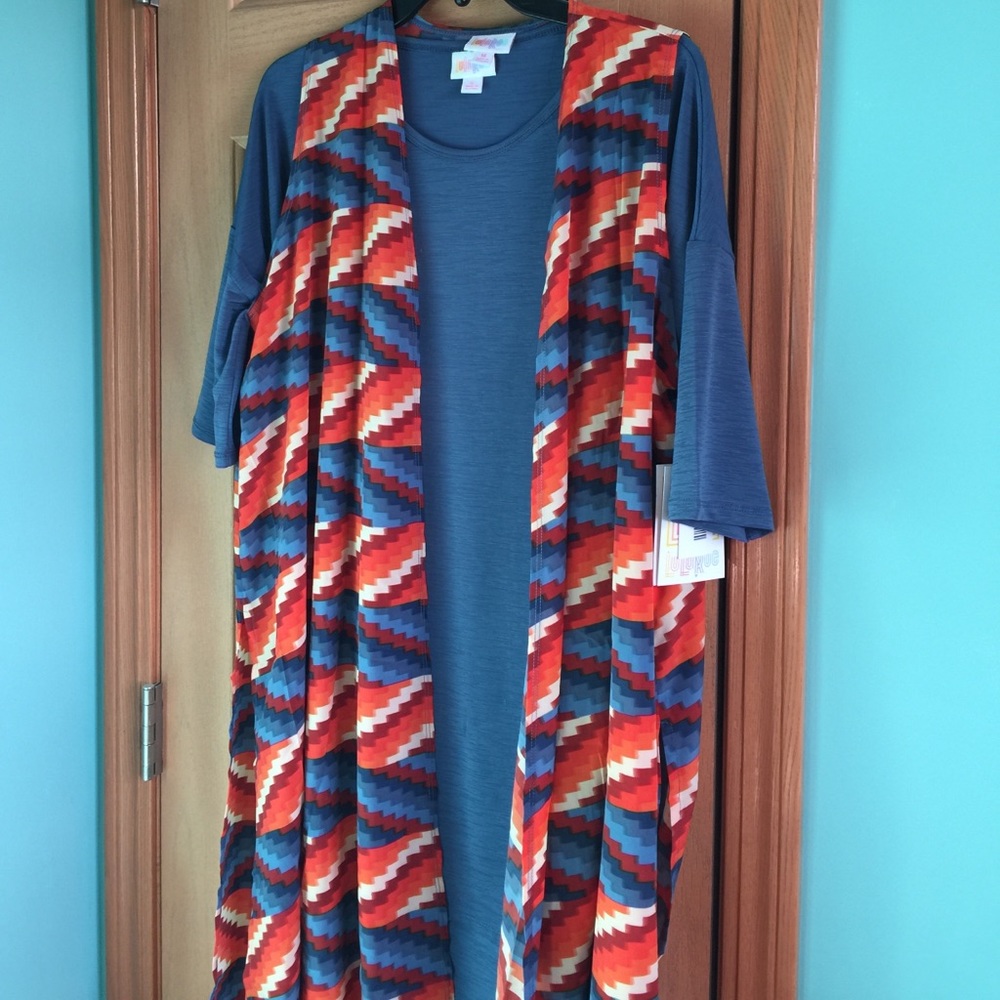 Lularoe outfit Small Irma/Medium Joy