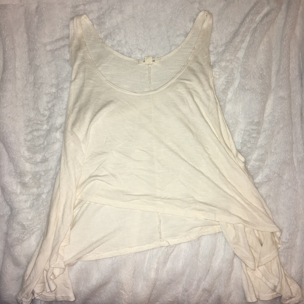 Cute beige top never worn