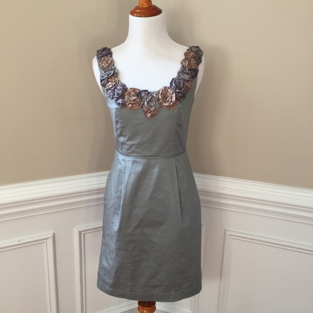 Anthropologie gray w/floral embellishment size 0