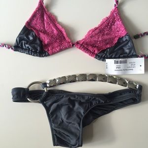 Beach Bunny Swimwear Lace Bikini Top Small