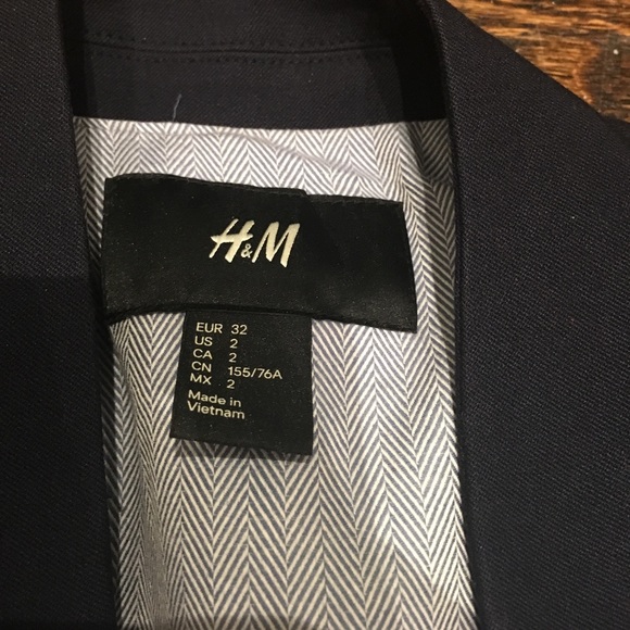 Navy H&M Blazer - Picture 2 of 3