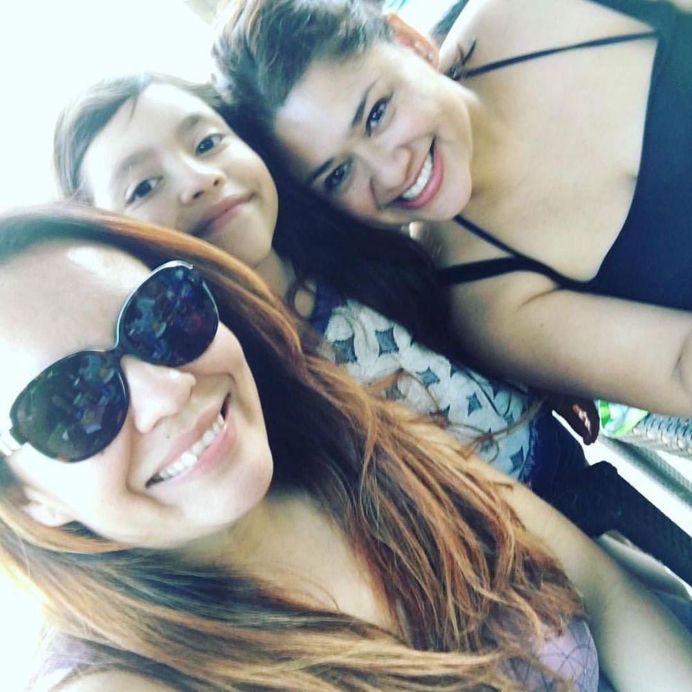 Meet your Posher, Delia