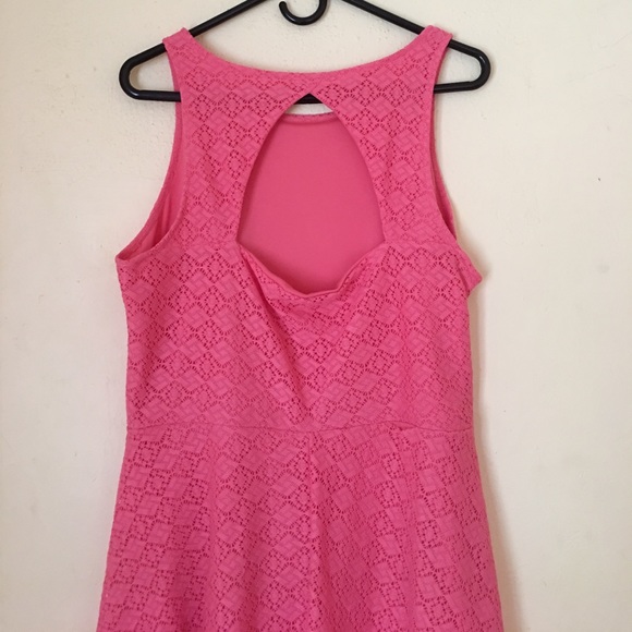 Peachy mid length dress! - Picture 2 of 5