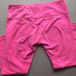 Lulu Lemon crop hot pink pants size 8